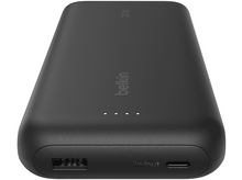Charger l'image dans la galerie, Batterie externe noire avec logo Belkin et étiquette 30W, fond blanc.