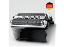 Charger l'image dans la galerie, Gros plan des têtes de rasoir Braun Series 5. Maillage argenté, cadre noir, avec une icône du drapeau allemand.