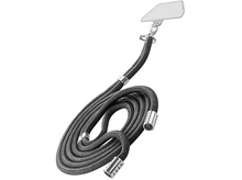 Charger l'image dans la galerie, Sangle de téléphone noire avec détails argentés. Fond blanc.