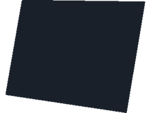 Charger l'image dans la galerie, Un smartphone affichant une carte est dans le tableau de bord d'une voiture.