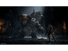 Charger l'image dans la galerie, Un guerrier face à un grand monstre dans un cadre gothique sombre.