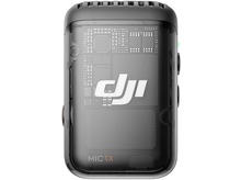 Charger l'image dans la galerie, Appareil DJI Mic TX, noir avec façade transparente, isolé sur fond blanc.