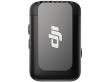 Charger l'image dans la galerie, Microphone DJI noir avec le logo DJI sur fond blanc.