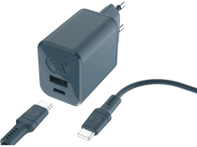 Charger l'image dans la galerie, Chargeur USB double, bleu-vert foncé, avec câbles USB-C et USB-C. Le chargeur a deux ports.