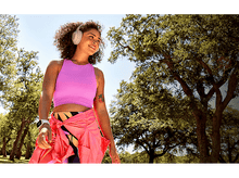 Charger l'image dans la galerie, GARMIN Smartwatch Venu Sq 2 Peach Gold (010-02700-11) Smartwatch Blanc