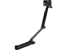 Charger l'image dans la galerie, Caméra GoPro fixée à une perche d'extension noire avec une poignée. Fond noir.