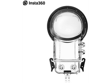 Charger l'image dans la galerie, Boîtier étanche transparent pour une caméra, avec le logo Insta360 en haut.
