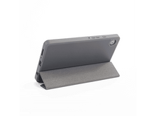 Charger l'image dans la galerie, Un ordinateur portable Lenovo Legion noir, ouvert en angle, montrant l'arrière.