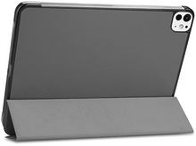 Charger l'image dans la galerie, Étui de tablette gris avec cadre noir. L'étui est plié pour soutenir la tablette. Fond neutre.