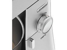 Charger l'image dans la galerie, Mixeur Kenwood Chef XL. Corps argenté, bouton de commande, bol visible.