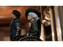 Charger l'image dans la galerie, Deux personnages, une femme avec un chapeau et un jeune homme, regardent à gauche. Intérieur.