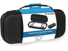 Charger l'image dans la galerie, Une mallette de transport noire pour un Playstation Portal, avec le Portal et les accessoires à l'intérieur.