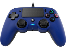 Charger l'image dans la galerie, Manette PlayStation bleue avec joysticks et boutons noirs. Fond blanc.