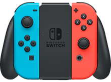 Charger l'image dans la galerie, Deux manettes Joy-Con Nintendo Switch : bleu à gauche, rouge à droite. Centre noir.