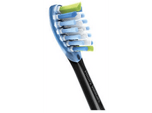 Charger l'image dans la galerie, Gros plan d'une tête de brosse à dents bleue et noire avec des poils blancs et verts.