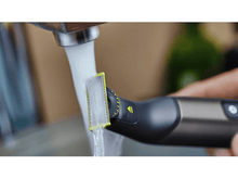 Charger l'image dans la galerie, PHILIPS OneBlade Pro 360 Face + Body - Multigroom (QP6552/15)