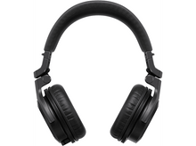 Charger l'image dans la galerie, Casque noir avec oreillettes rembourrées et bandeau rembourré. Les oreillettes sont inclinées.