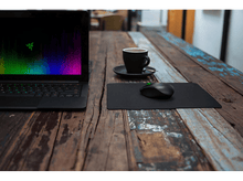 Charger l'image dans la galerie, RAZER Tapis de souris gaming Goliathus Mobiel Stealth Edition Noir (RZ02-01820500-R3M1) Tapis de souris gaming