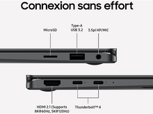 Charger l'image dans la galerie, Gros plan des ports d'un ordinateur portable : MicroSD, USB, 3,5 mm, HDMI, Thunderbolt.
