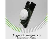 Charger l'image dans la galerie, Téléphone noir avec chargeur magnétique blanc. Lignes vertes suggèrent la charge sans fil. Texte : Fixation magnétique, compatible MagSafe.