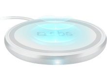 Charger l'image dans la galerie, Chargeur sans fil blanc avec lumière bleue et le logo sbs sur fond noir.