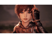 Charger l'image dans la galerie, Une fille aux cheveux courts bruns, portant une veste sombre, regarde la caméra sérieusement.