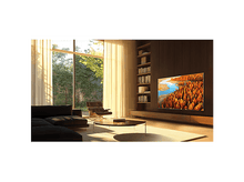 Charger l'image dans la galerie, Un salon avec une télévision au mur, un canapé et une fenêtre.