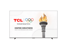 Charger l'image dans la galerie, Un téléviseur TCL avec le logo des anneaux olympiques, un flambeau et les mots 'Inspirez la grandeur'.