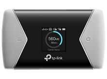Charger l'image dans la galerie, Routeur mobile tp-link noir et argent. L'écran affiche l'utilisation des données. Boutons d'alimentation et menu sur le côté.