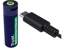 Charger l'image dans la galerie, Batterie bleue et marine avec un câble USB-C sur fond blanc.