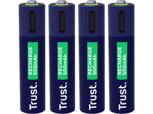 Charger l'image dans la galerie, Quatre piles rechargeables bleues avec des étiquettes vertes et le mot "Trust."