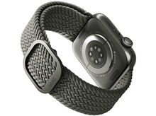 Charger l'image dans la galerie, Smartwatch avec bracelet tissé vert et fermoir. Cadran noir, gros plan, fond blanc.