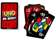 Charger l'image dans la galerie, Jeu de cartes UNO Show 'em No Mercy, cartes étalées.