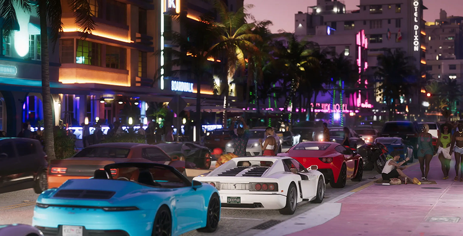 Une rue animée de Vice City dans GTA 6, avec des néons, palmiers et voitures de luxe sur la route.