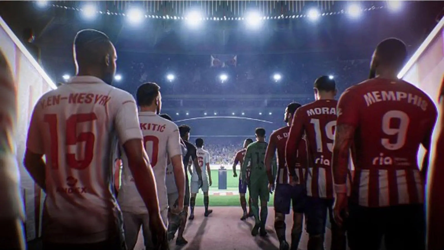 Dans EA Sports FC 24, les joueurs de entrent sur le terrain dans un stade rempli.