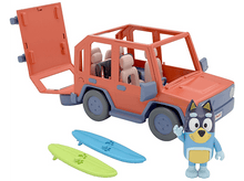 Charger l&#39;image dans la galerie, MOOSE TOYS 4WD Landcruiser Play Car avec set d&#39;accessoires (SPECMS13018) Figurine
