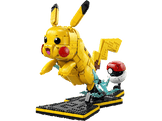 72152 Pikachu et Poké Ball