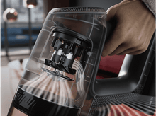 Charger l&#39;image dans la galerie, AEG Aspirateur balai Ultimate 8000 (AP81UB25GG)
