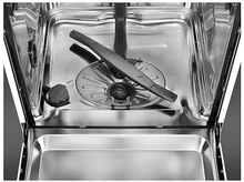Charger l&#39;image dans la galerie, Un lave-vaisselle ouvert, montrant l&#39;intérieur : bras de pulvérisation, filtre et compartiment inférieur.
