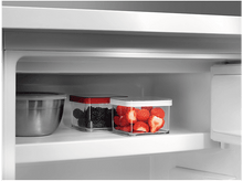 Charger l&#39;image dans la galerie, AEG RTB411D2AW D - Petit frigo
