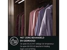 Charger l'image dans la galerie, AEG Sèche-linge à pompe à chaleur SensiDry Série 7000 C (TR78AT32B)
