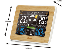 Charger l&#39;image dans la galerie, Station météo numérique avec cadre en bois, affichant des relevés.
