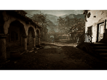 Charger l&#39;image dans la galerie, Scène de rue d&#39;une vieille ville. Bâtiments avec des arches et une rue pavée. Ciel nuageux.
