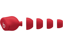 Charger l&#39;image dans la galerie, Étui et embouts d&#39;écouteurs Beats rouges. Fond blanc.
