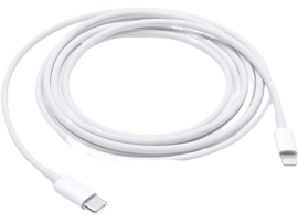 Un câble USB-C blanc, enroulé sur un fond noir.