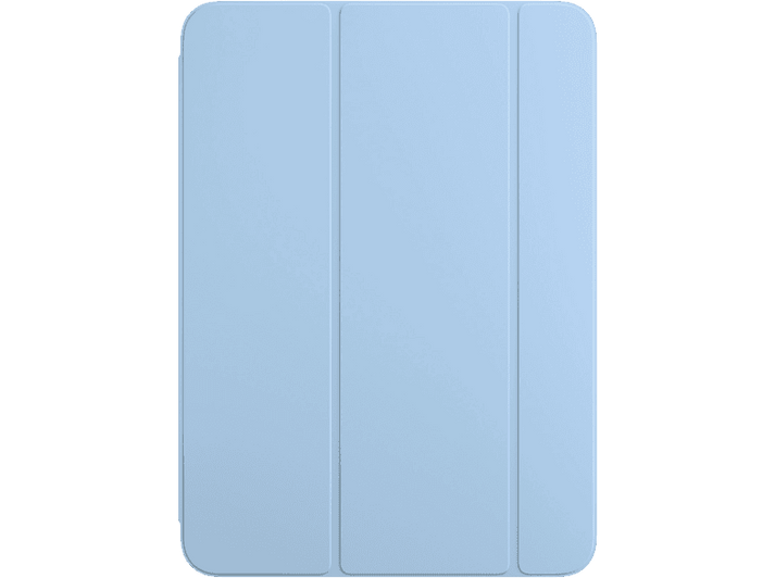 Un étui pour iPad bleu clair. L'étui est fermé et plat. Le fond est noir.