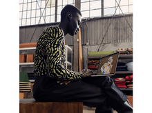 Charger l&#39;image dans la galerie, APPLE MacBook Air 13&quot; (2024) M3 512 GB Lumière stellaire (MC8P4F)
