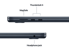 Charger l&#39;image dans la galerie, Vue latérale d&#39;un ordinateur portable avec MagSafe, ports Thunderbolt 4 et prise casque.
