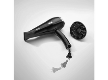 Charger l&#39;image dans la galerie, Sèche-cheveux noir avec diffuseur et cordon d&#39;alimentation.
