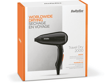 Charger l&#39;image dans la galerie, Sèche-cheveux noir dans une boîte orange et blanche avec les détails du produit et le nom de la marque.
